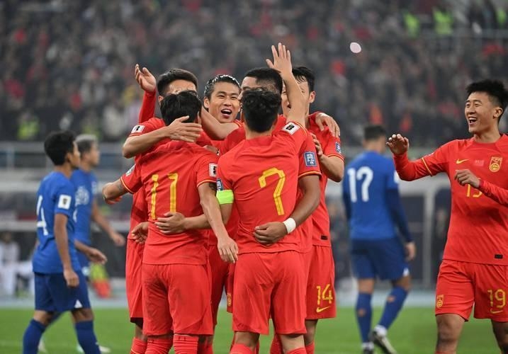 国内足球比赛再掀高潮，球队层出不穷实力悬殊的简单介绍