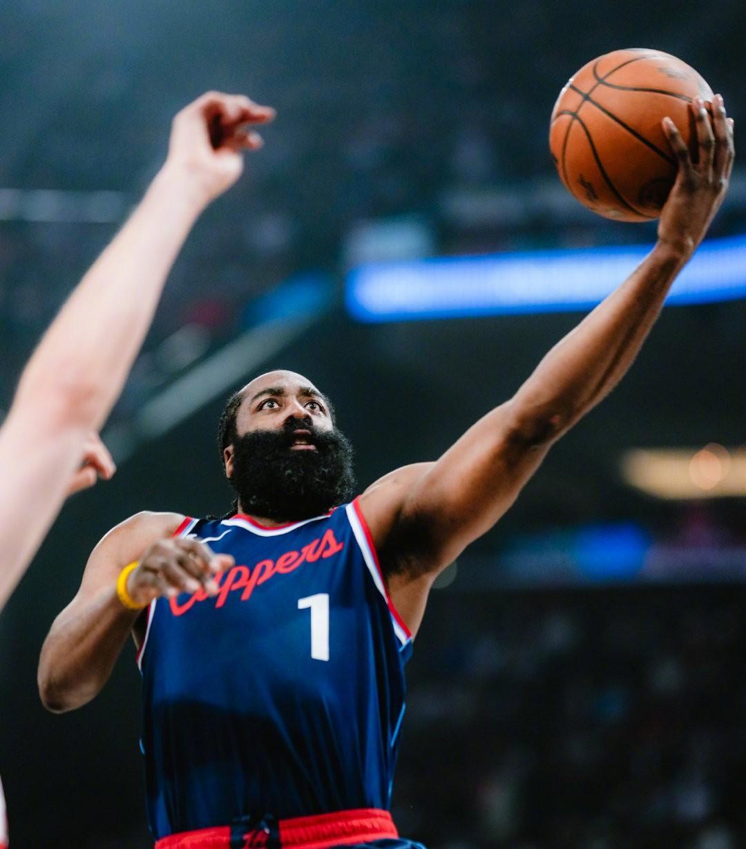 快船惊艳全场,复出首战轰40分助攻爆棚,复出首战轰40分逆转取胜!的简单介绍 快船惊艳全场,复出首战轰40分助攻爆棚,复出首战轰40分逆转取胜!的简单介绍